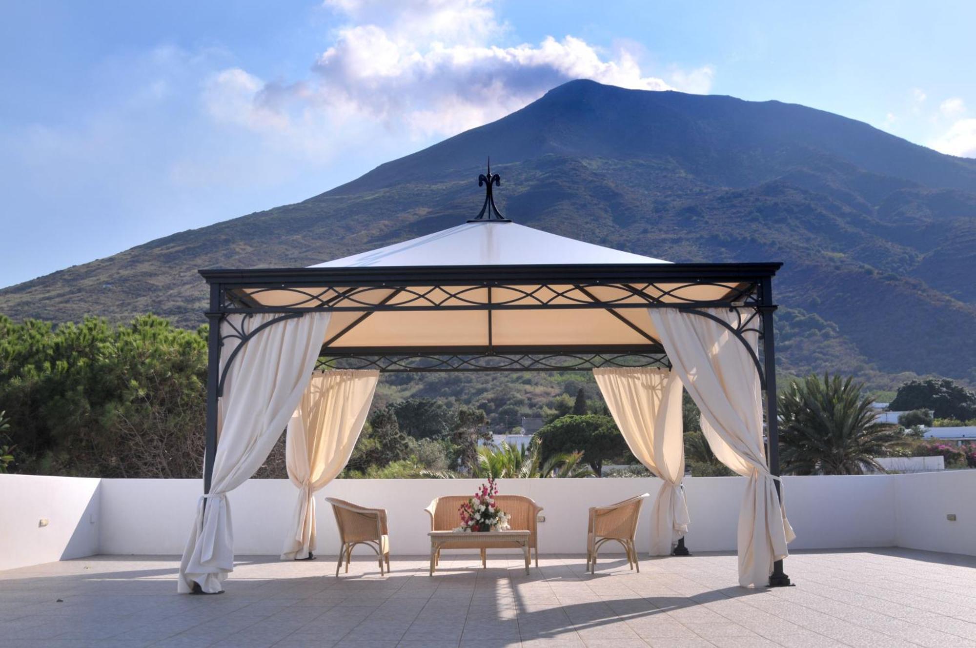 Hotel Villaggio Stromboli - Isola Di Stromboli Extérieur photo