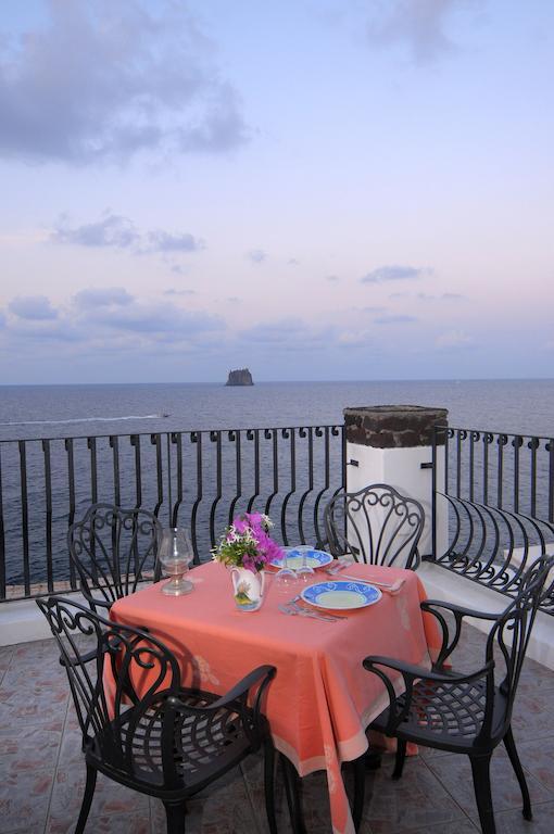 Hotel Villaggio Stromboli - Isola Di Stromboli Extérieur photo