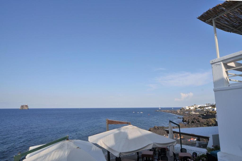 Hotel Villaggio Stromboli - Isola Di Stromboli Extérieur photo