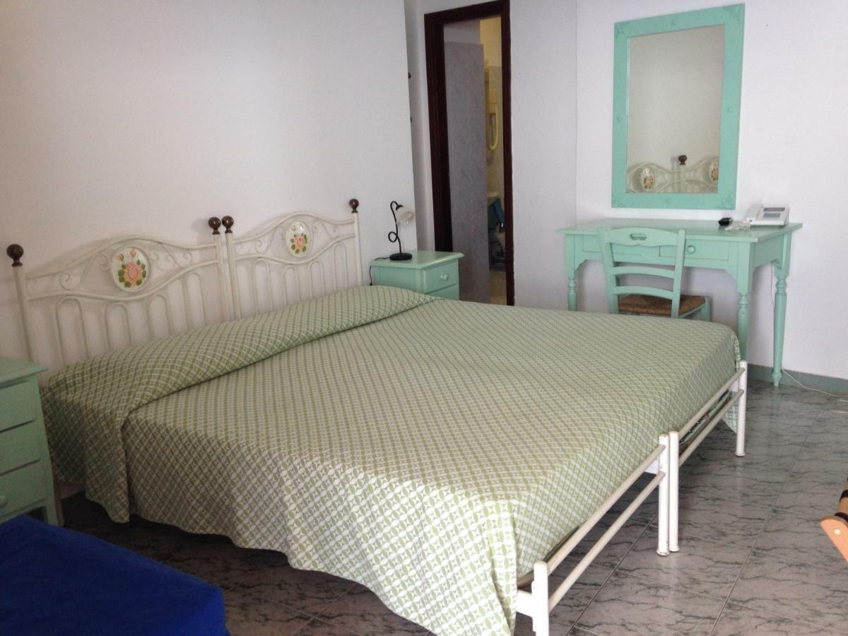 Hotel Villaggio Stromboli - Isola Di Stromboli Extérieur photo